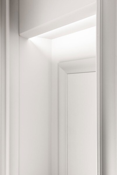 Orac Decor | Purotouch High Density Polyurethane Moulding for Indirect Lighting | Primed White | 7-1/8in H x 2in Proj x 7-3/8in Face